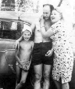 Екатерина Савинова с мужем Евгением Ташковым и сыном Андреем